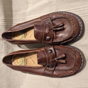Earth shoe tassel loafer size 10W